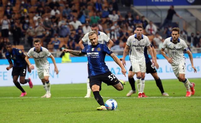 1632616858192006124.jpg Soccer-serie-A-Fc-Inter-vs-Atalanta_58829175.jpg